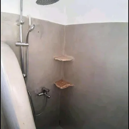 Adriana Parikia (Paros)