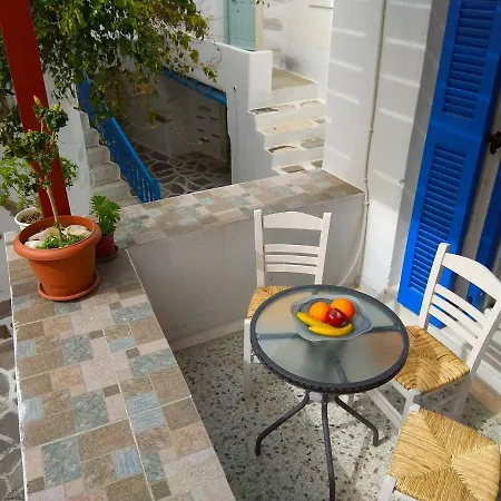 Adriana * Parikia (Paros)