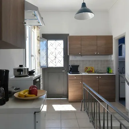 Adriana Parikia (Paros)