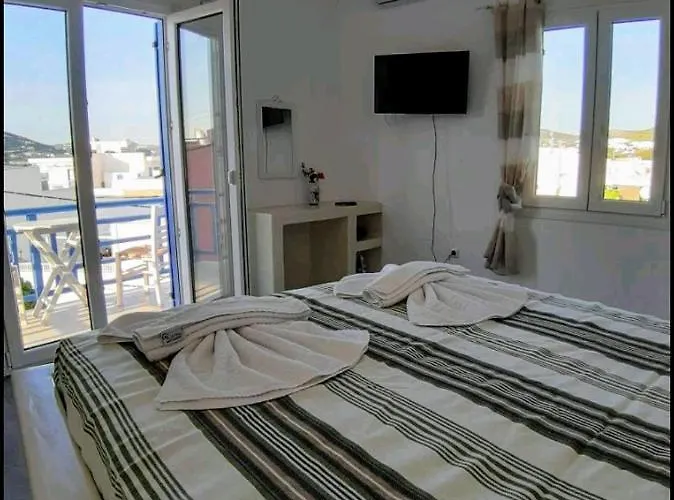 Adriana * Parikia (Paros)