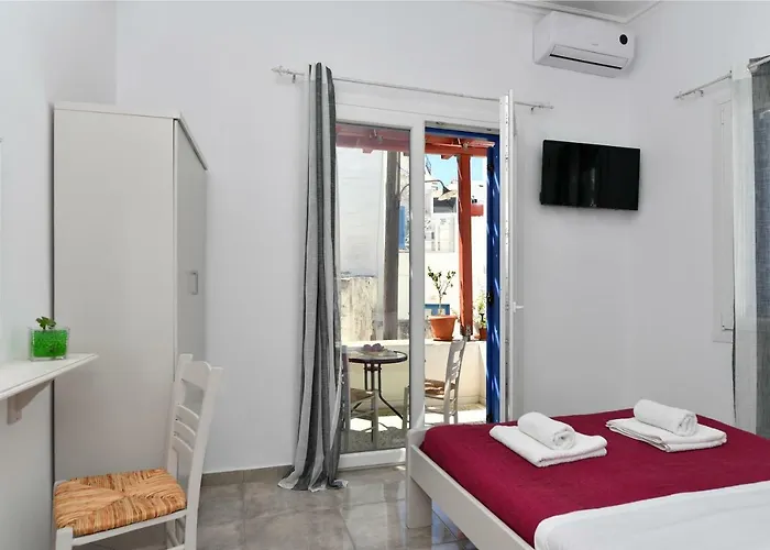 Adriana Parikia (Paros)