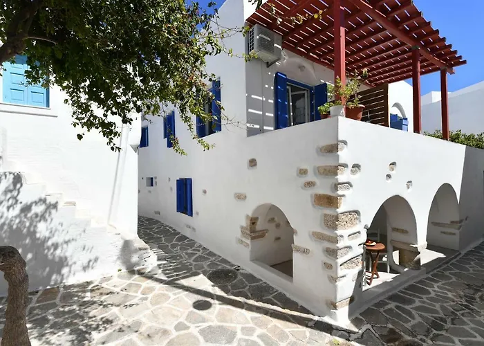 Adriana Parikia (Paros)