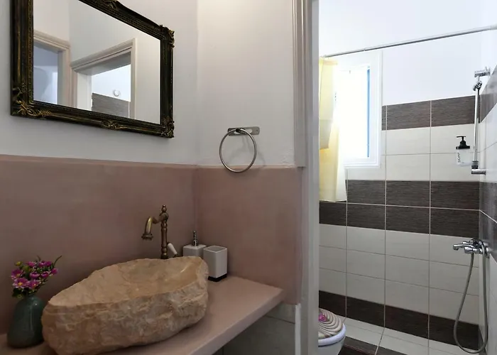 Adriana Parikia (Paros)